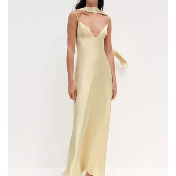 Zara butter yellow SATIN EFFECT FOULARD DRESS - Picture 2 of 14